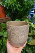 Load image into Gallery viewer, Tirza Pot
